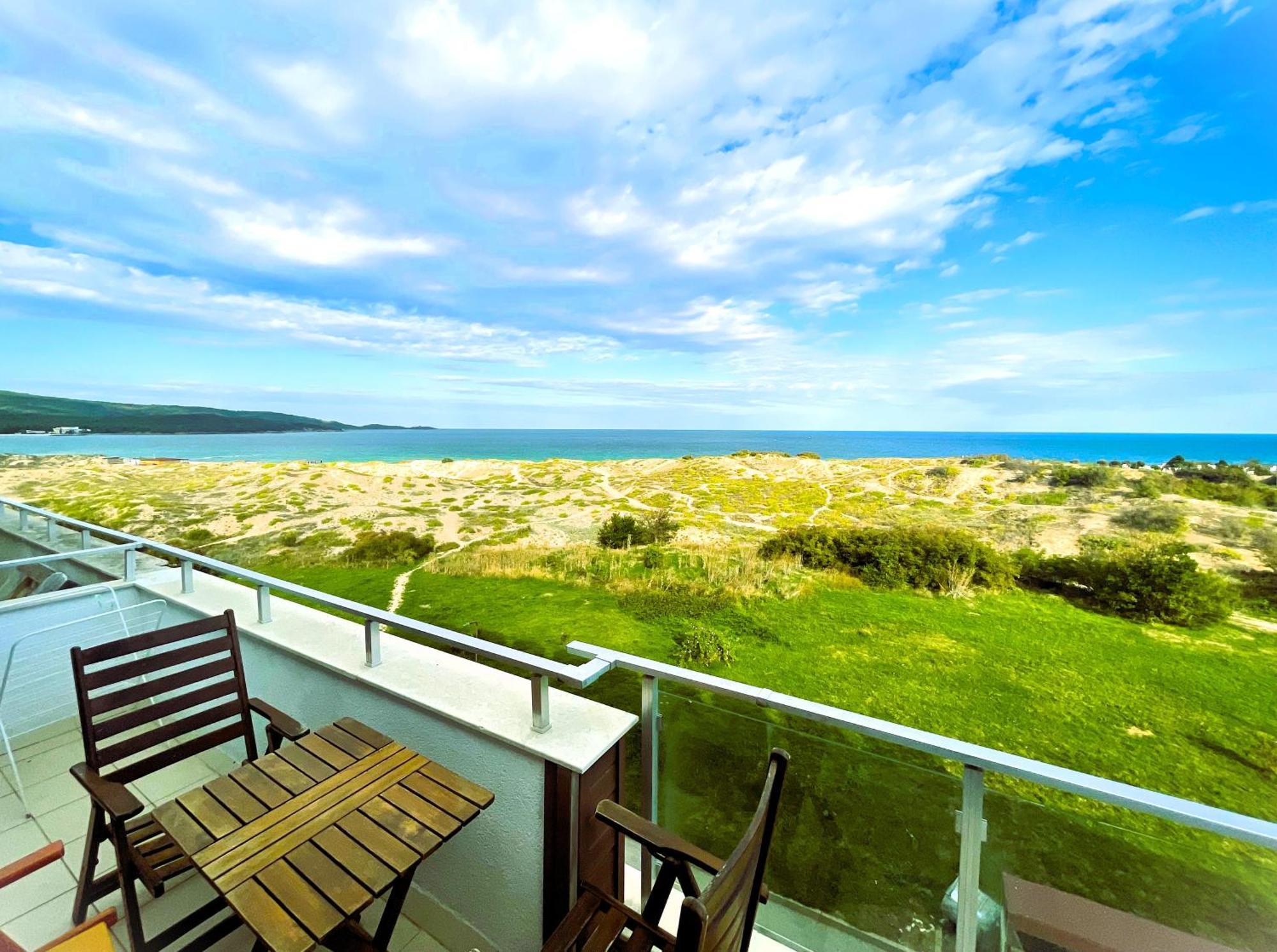Apart-Hotel Panorama Sea Lux Primorsko Eksteriør billede