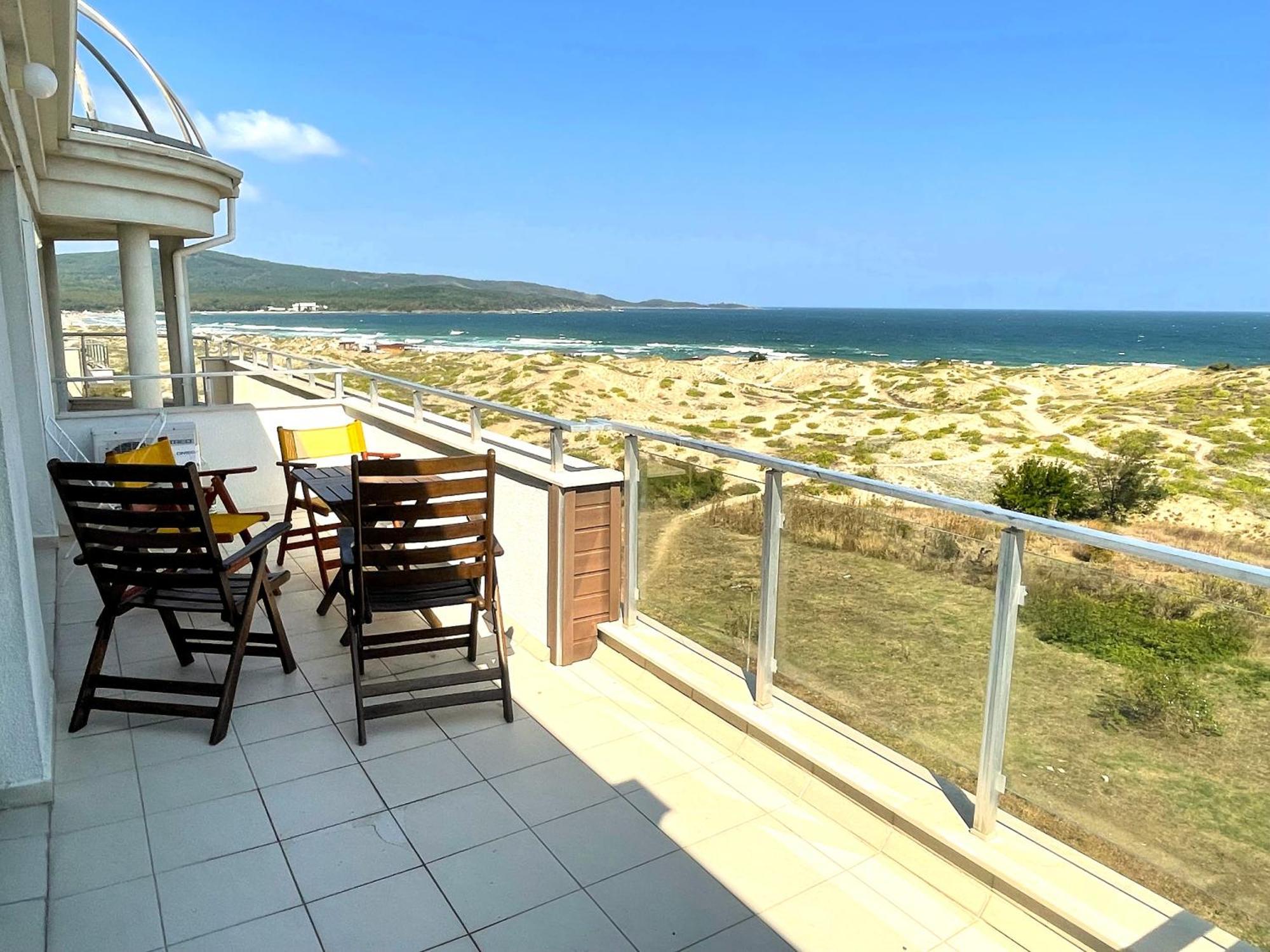Apart-Hotel Panorama Sea Lux Primorsko Eksteriør billede