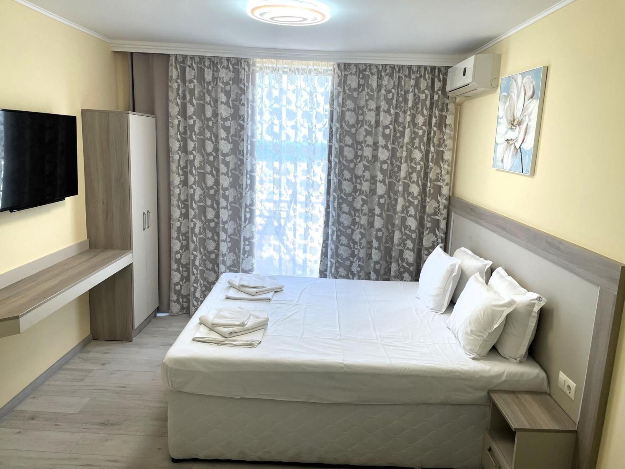 Apart-Hotel Panorama Sea Lux Primorsko Eksteriør billede