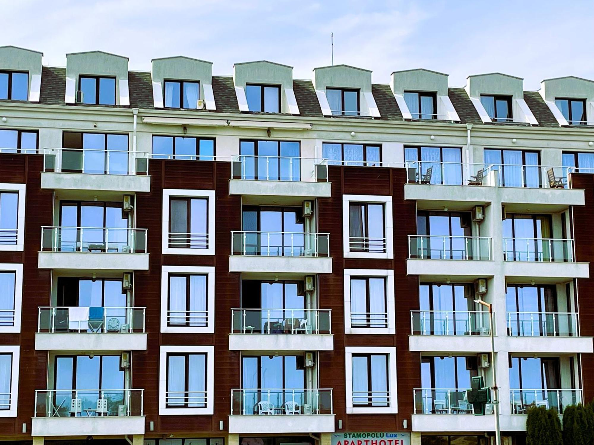 Apart-Hotel Panorama Sea Lux Primorsko Eksteriør billede