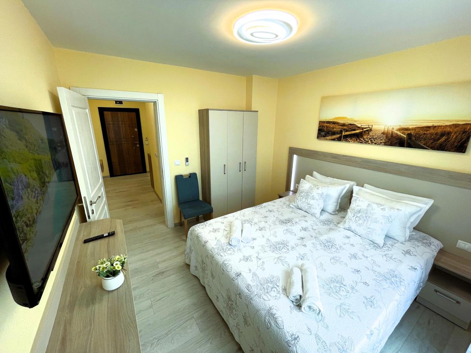 Apart-Hotel Panorama Sea Lux Primorsko Eksteriør billede