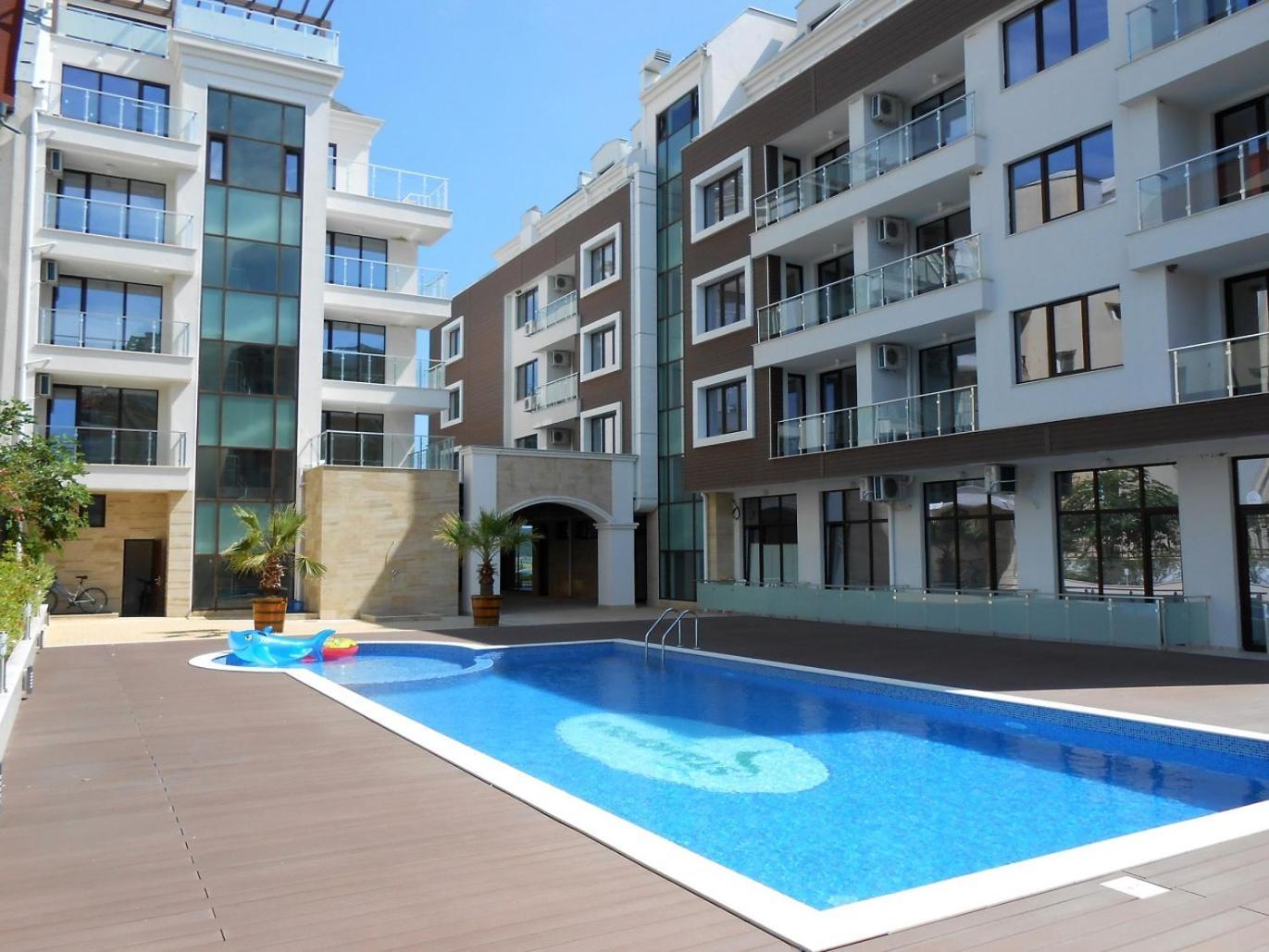 Apart-Hotel Panorama Sea Lux Primorsko Eksteriør billede